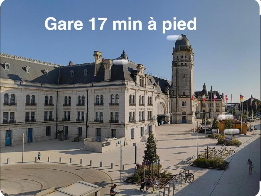 Escapade Vintage Avec Terrasse En Centre Historique Apartman La Rochelle  Kültér fotó