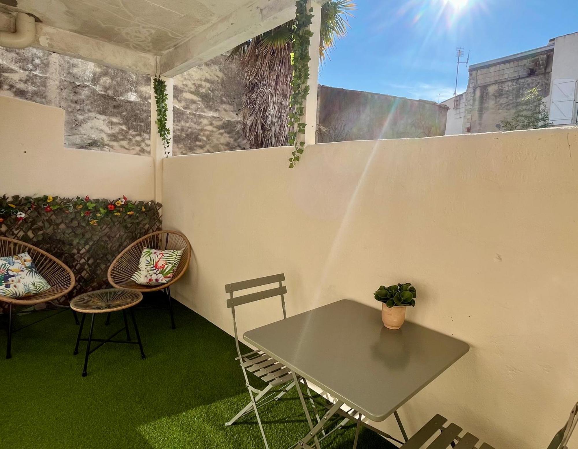 Escapade Vintage Avec Terrasse En Centre Historique Apartman La Rochelle  Kültér fotó